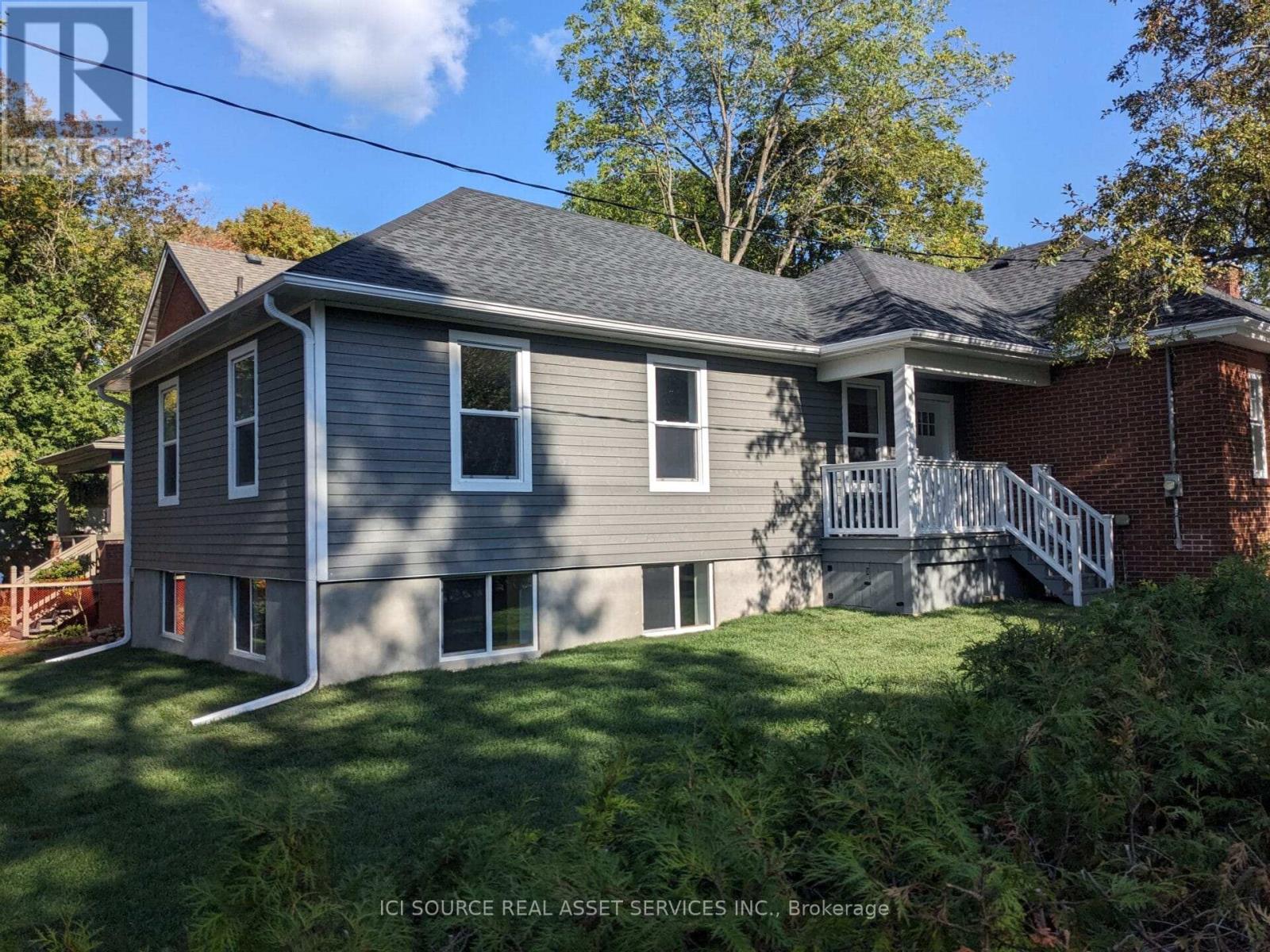 58 Martin Avenue, Guelph, Ontario  N1G 1Z9 - Photo 2 - X12499340