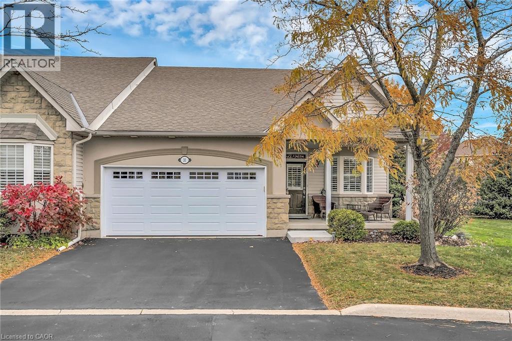 212 STONEHENGE Drive Unit# 31, Ancaster, Ontario