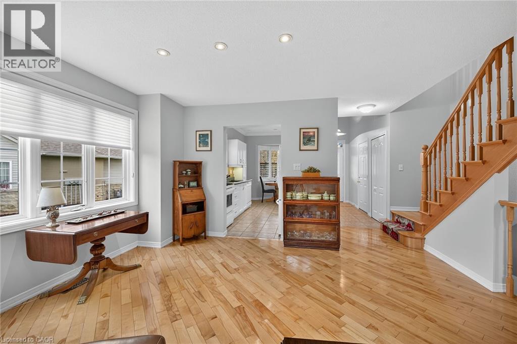 212 Stonehenge Drive Unit# 31, Ancaster, Ontario L9K 1N5 - Photo 11 - 40786301