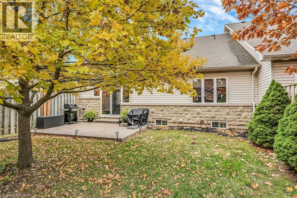 212 Stonehenge Drive Unit# 31, Ancaster, Ontario L9K 1N5 - Photo 36 - 40786301