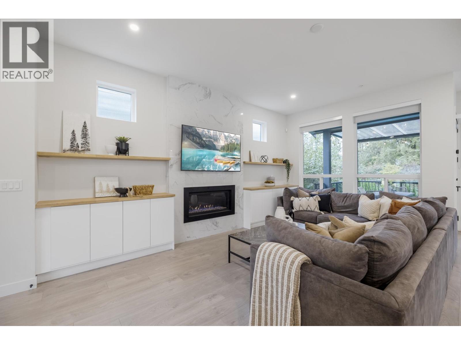 11371 Mcdougal Street, Maple Ridge, British Columbia V2X 4K6 - Photo 5 - R3065643