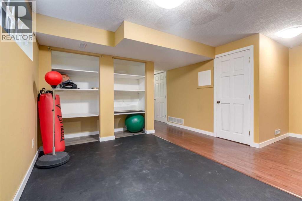 35 Bridlecrest Manor Sw, Calgary, Alberta  T2Y 4Y4 - Photo 31 - A2250180