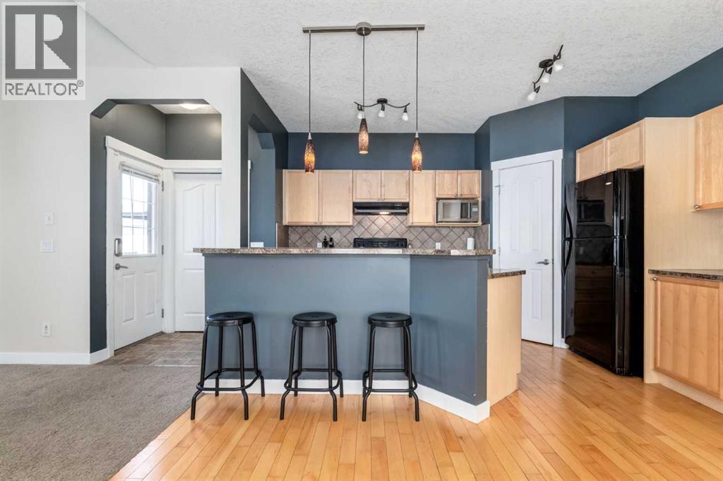 35 Bridlecrest Manor Sw, Calgary, Alberta  T2Y 4Y4 - Photo 8 - A2250180