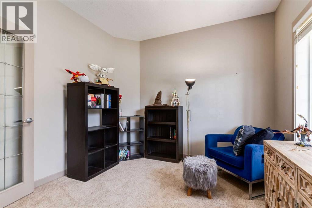 Property at 35 Bridlecrest Manor SW image 5