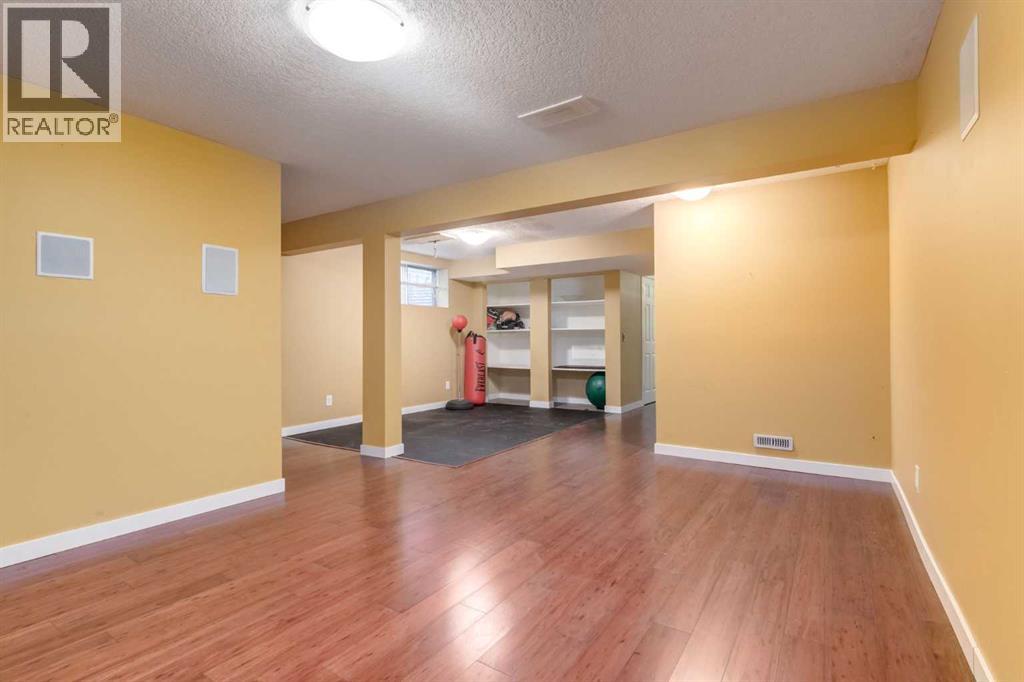 35 Bridlecrest Manor Sw, Calgary, Alberta  T2Y 4Y4 - Photo 32 - A2250180