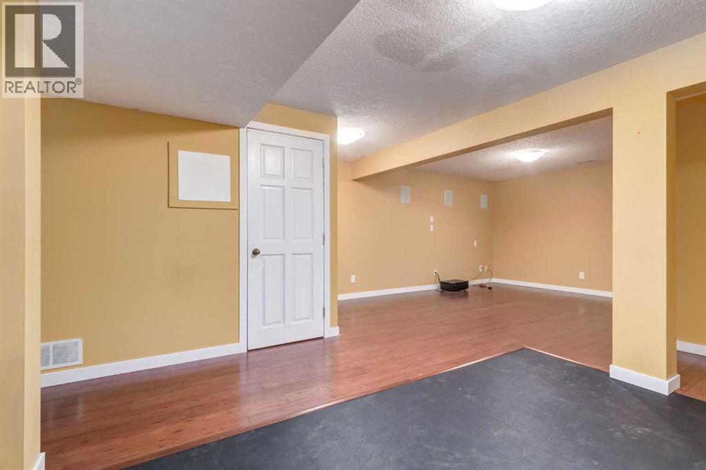 35 Bridlecrest Manor Sw, Calgary, Alberta  T2Y 4Y4 - Photo 33 - A2250180