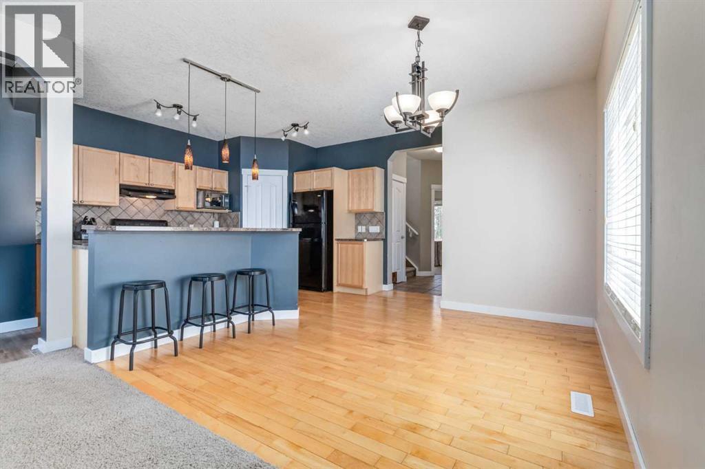 35 Bridlecrest Manor Sw, Calgary, Alberta  T2Y 4Y4 - Photo 12 - A2250180