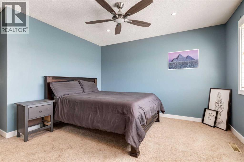 35 Bridlecrest Manor Sw, Calgary, Alberta  T2Y 4Y4 - Photo 18 - A2250180