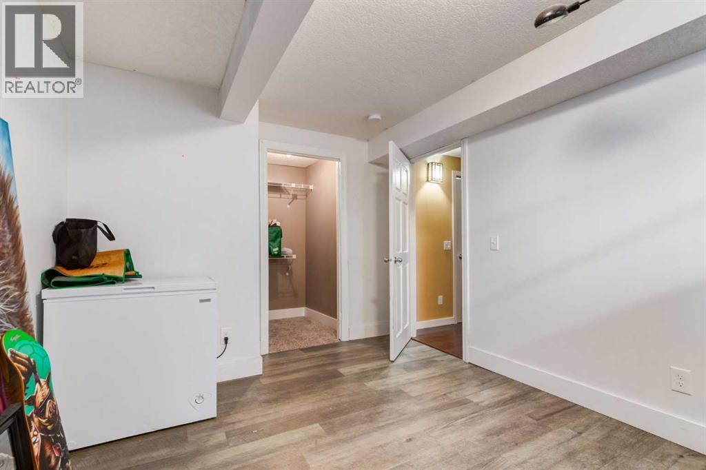 35 Bridlecrest Manor Sw, Calgary, Alberta  T2Y 4Y4 - Photo 30 - A2250180