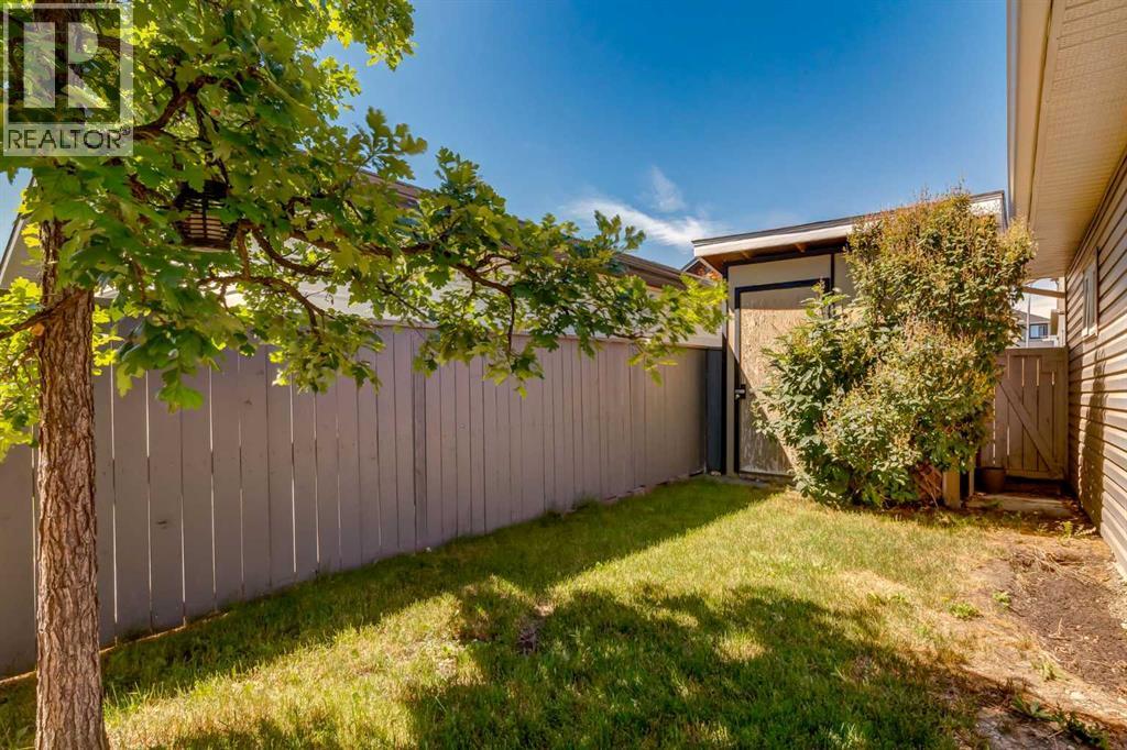 35 Bridlecrest Manor Sw, Calgary, Alberta  T2Y 4Y4 - Photo 37 - A2250180