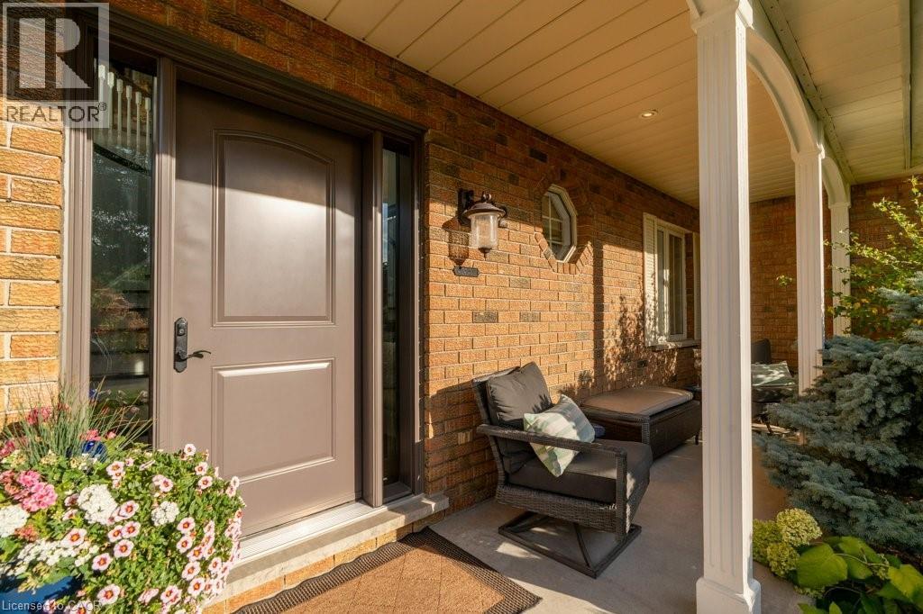 22 Roehampton Court, Kitchener, Ontario N2A 3L1 - Photo 6 - 40778522