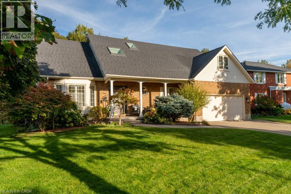 22 ROEHAMPTON Court, Kitchener, Ontario