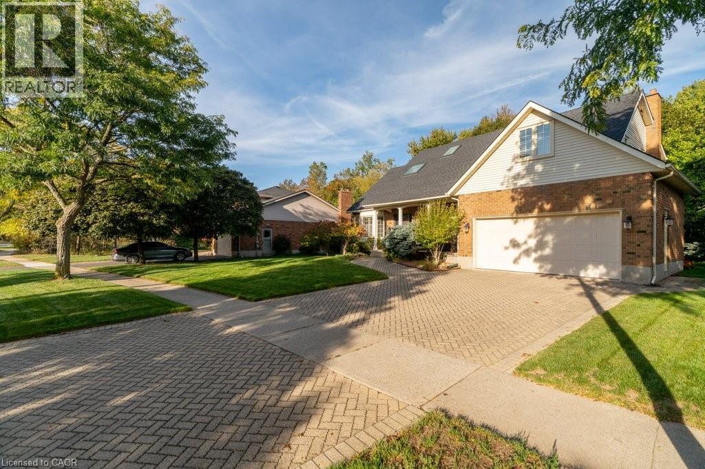 22 Roehampton Court, Kitchener, Ontario N2A 3L1 - Photo 3 - 40778522