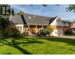 22 ROEHAMPTON Court, Kitchener, Ontario