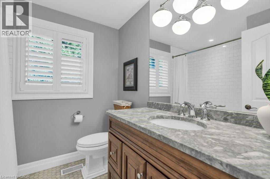 22 Roehampton Court, Kitchener, Ontario N2A 3L1 - Photo 23 - 40778522