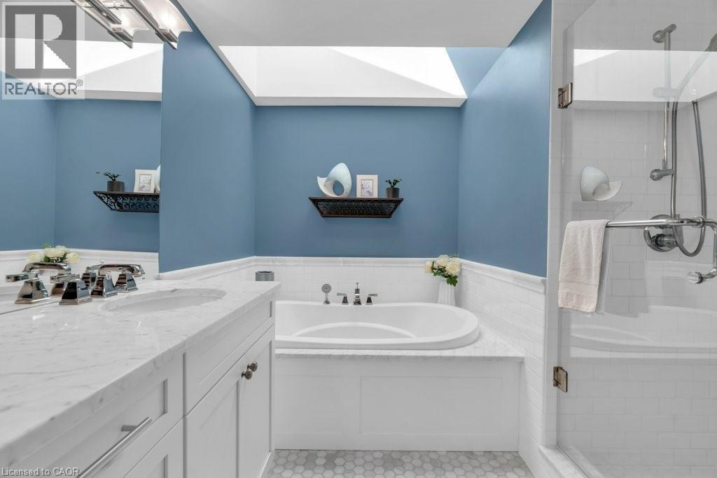 22 Roehampton Court, Kitchener, Ontario N2A 3L1 - Photo 30 - 40778522