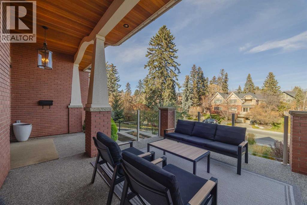 1213 Premier Way Sw, Calgary, Alberta  T2T 1L8 - Photo 3 - A2262807