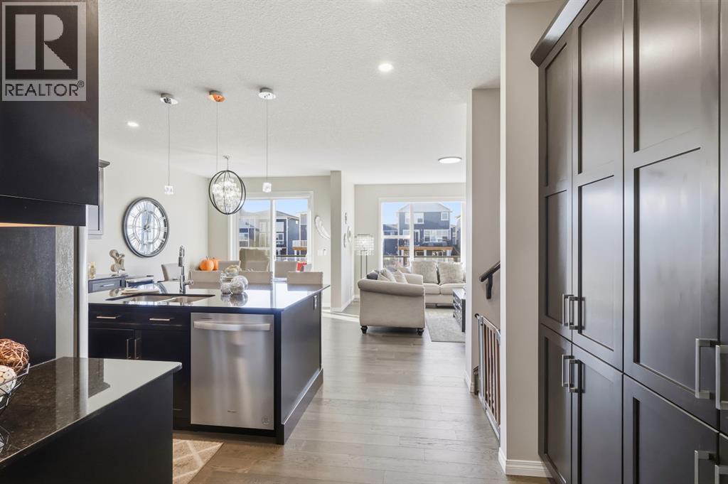 271 Chelsea Heath, Chestermere, Alberta  T1X 2N4 - Photo 6 - A2253343