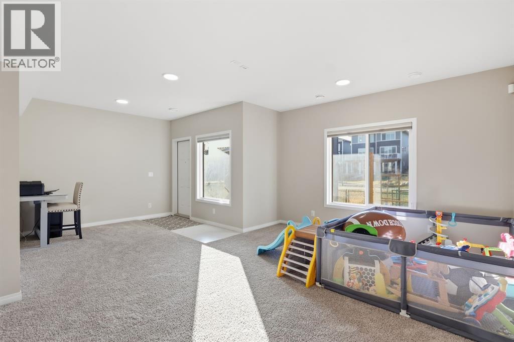 271 Chelsea Heath, Chestermere, Alberta  T1X 2N4 - Photo 29 - A2253343