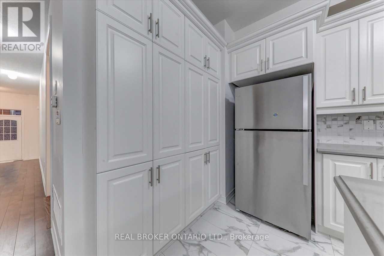 Main - 91 Titan Trail, Markham, Ontario  L3S 0E4 - Photo 10 - N12519984