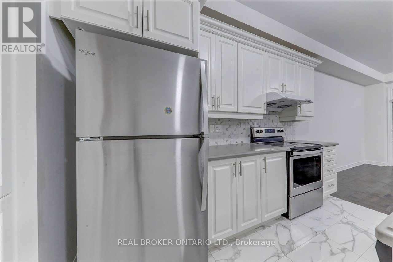 Main - 91 Titan Trail, Markham, Ontario  L3S 0E4 - Photo 11 - N12519984