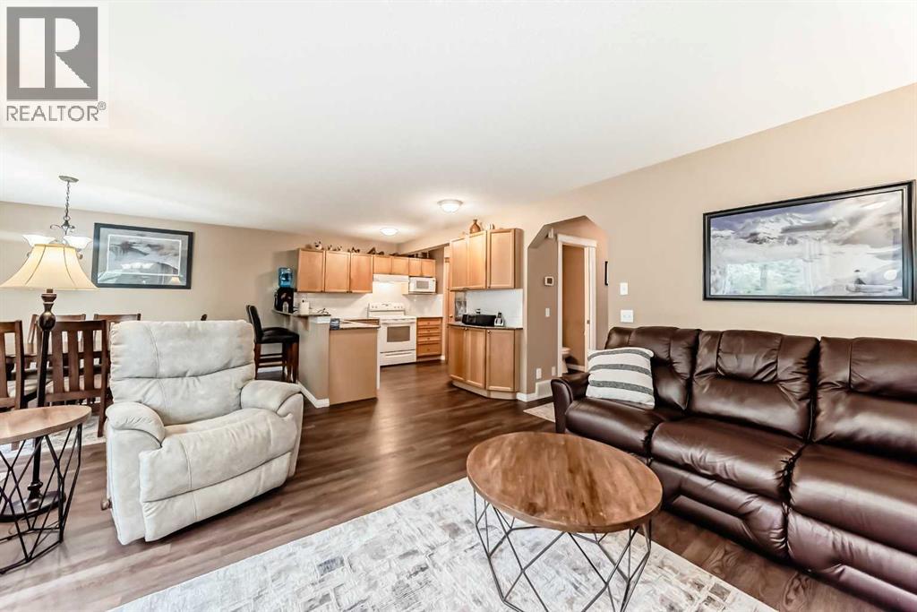 66 Cougar Ridge Circle Sw, Calgary, Alberta  T3H 5C8 - Photo 8 - A2259579