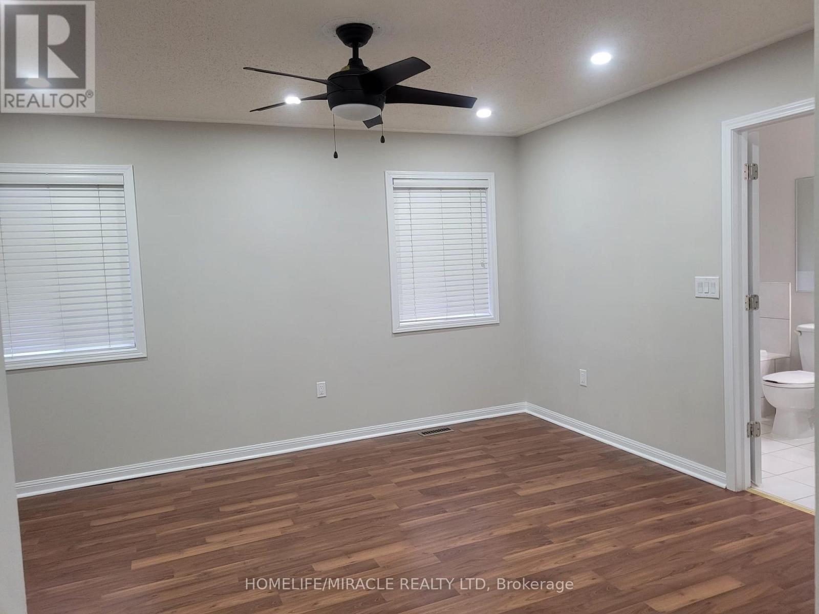 20 Bowsfield Drive, Brampton, Ontario  L6P 1A6 - Photo 12 - W12519986