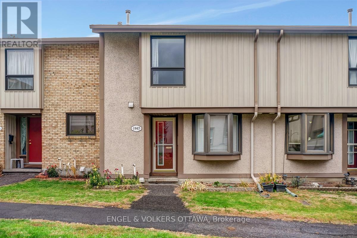 68 - 1947 STONEHENGE CRESCENT, Ottawa, Ontario