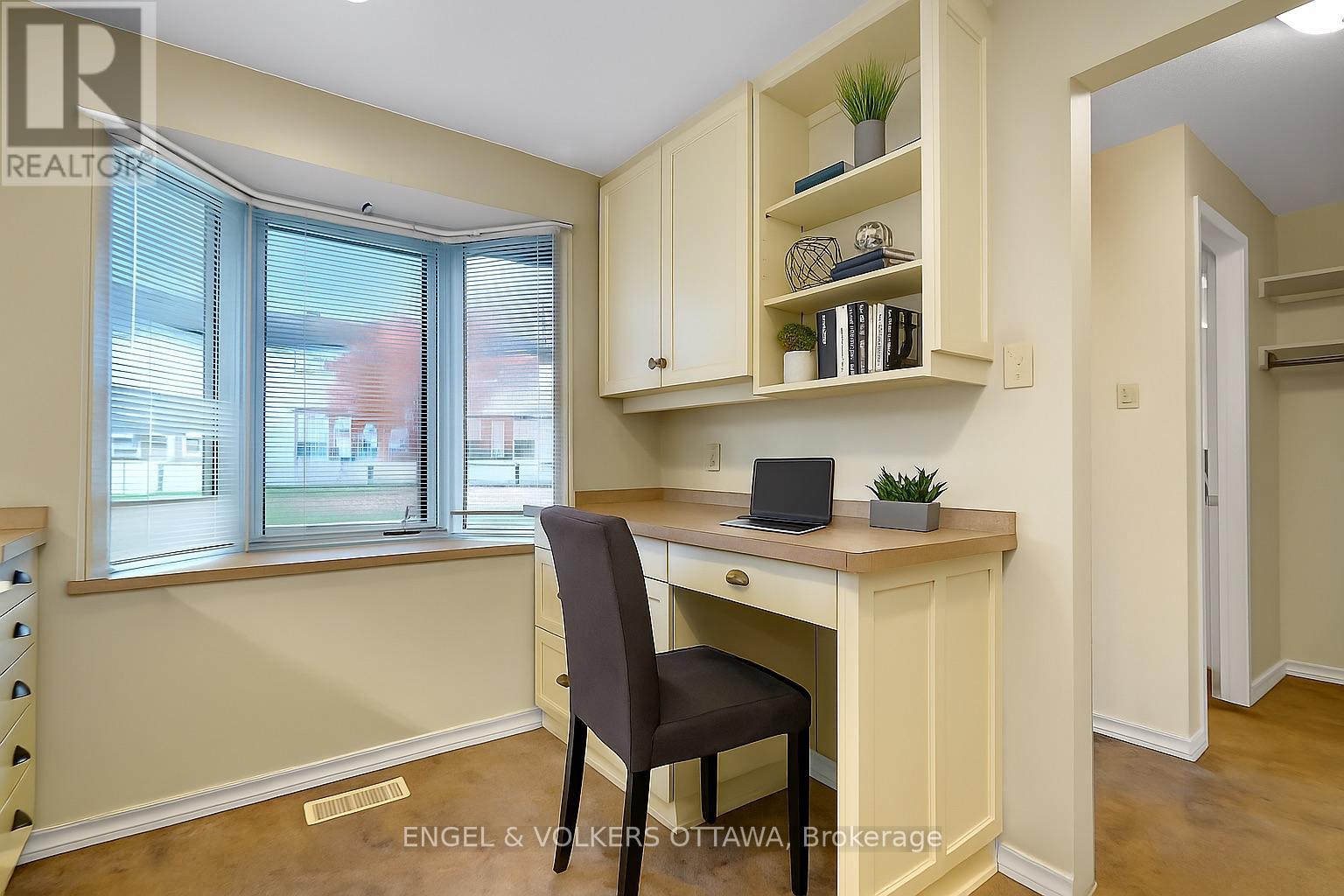 68 - 1947 Stonehenge Crescent, Ottawa, Ontario  K1B 4N7 - Photo 12 - X12519998