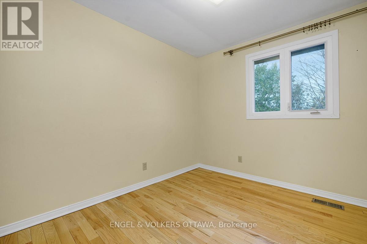 68 - 1947 Stonehenge Crescent, Ottawa, Ontario  K1B 4N7 - Photo 22 - X12519998