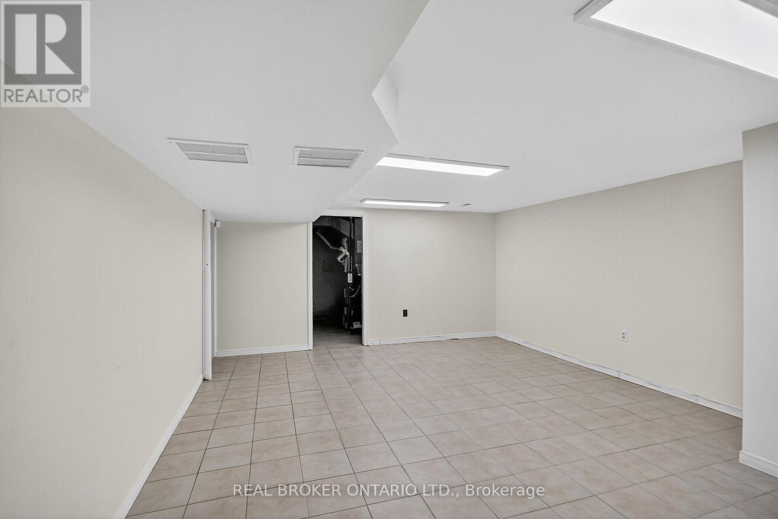 89 Country Lane W, Ottawa, Ontario  K2L 1J4 - Photo 21 - X12520000