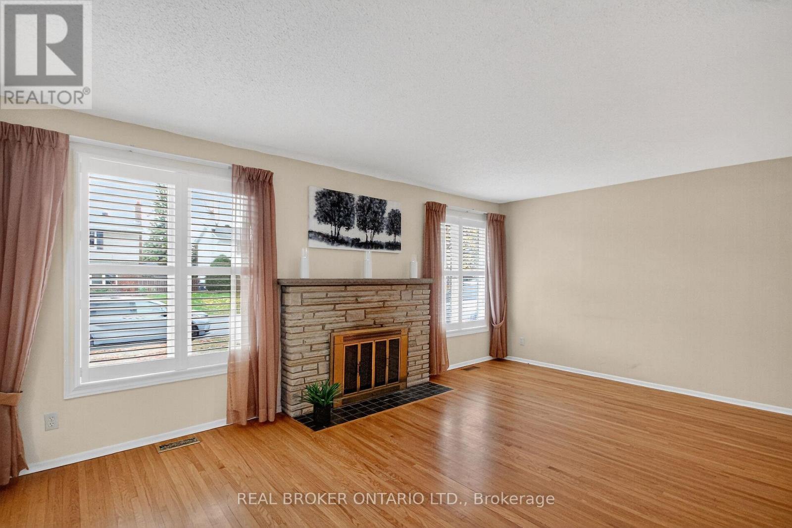 89 Country Lane W, Ottawa, Ontario  K2L 1J4 - Photo 6 - X12520000