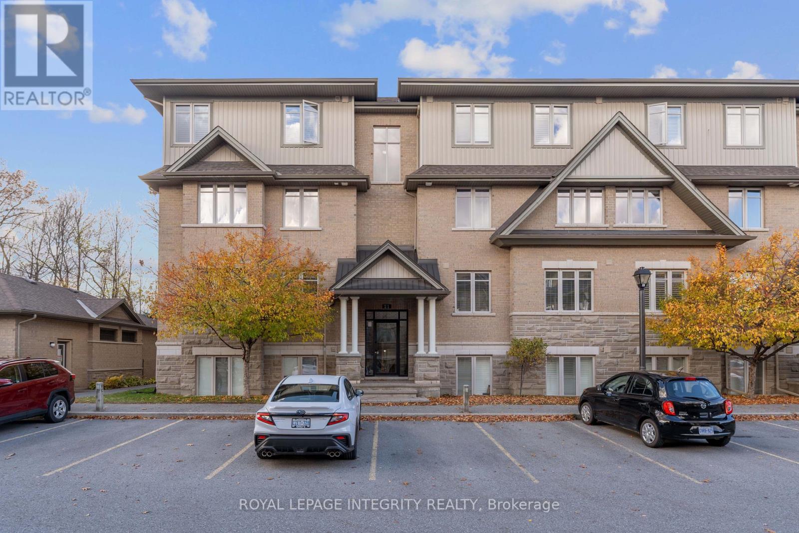 F - 21 TADLEY PRIVATE, Ottawa, Ontario