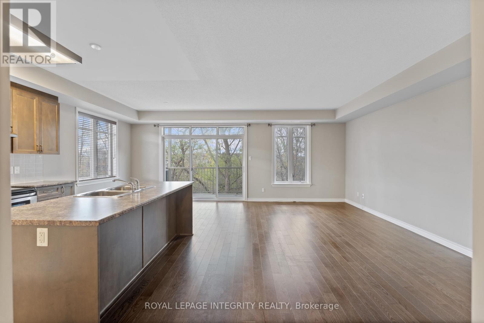 F - 21 Tadley Private, Ottawa, Ontario  K2J 2T3 - Photo 12 - X12520054