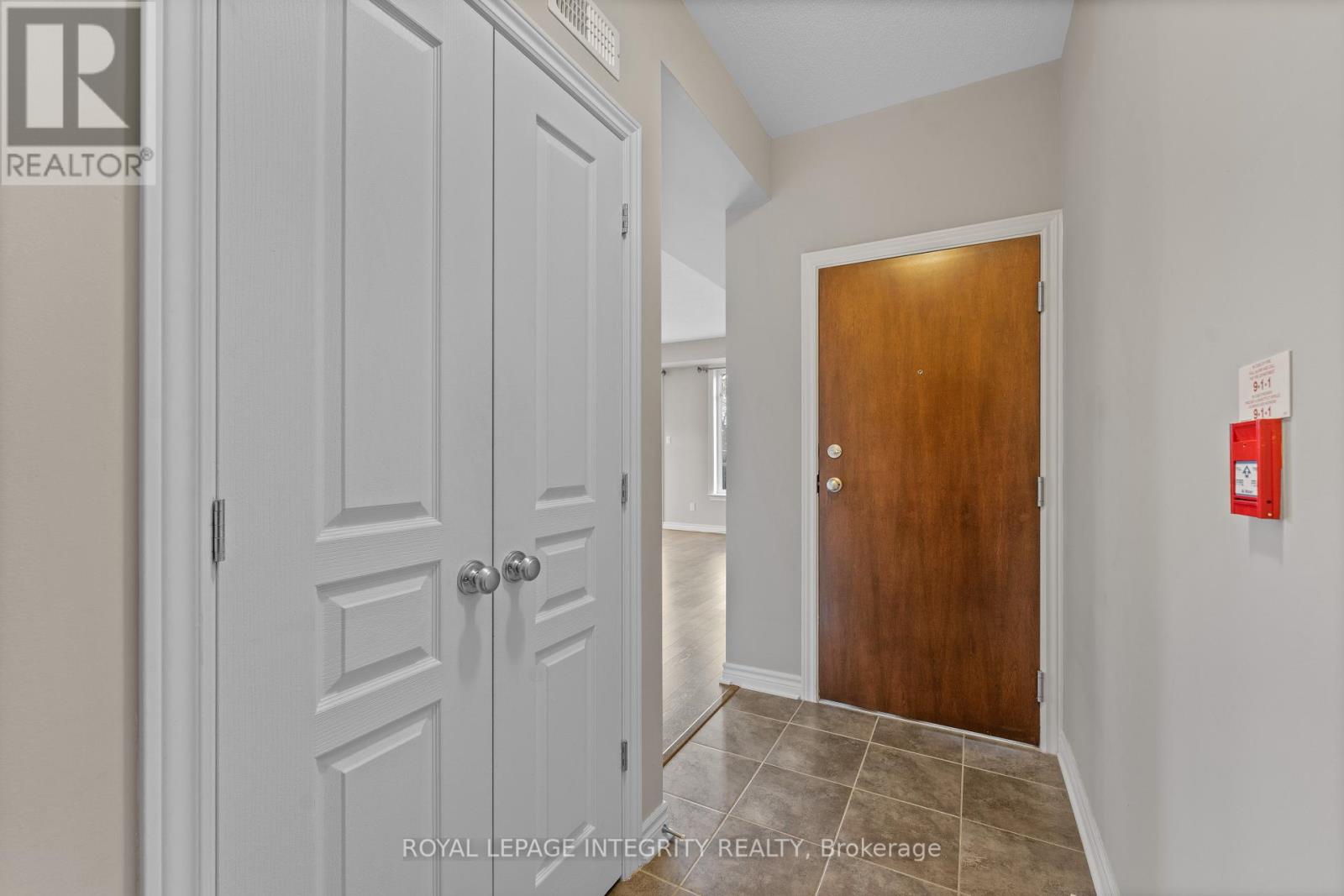 F - 21 Tadley Private, Ottawa, Ontario  K2J 2T3 - Photo 5 - X12520054