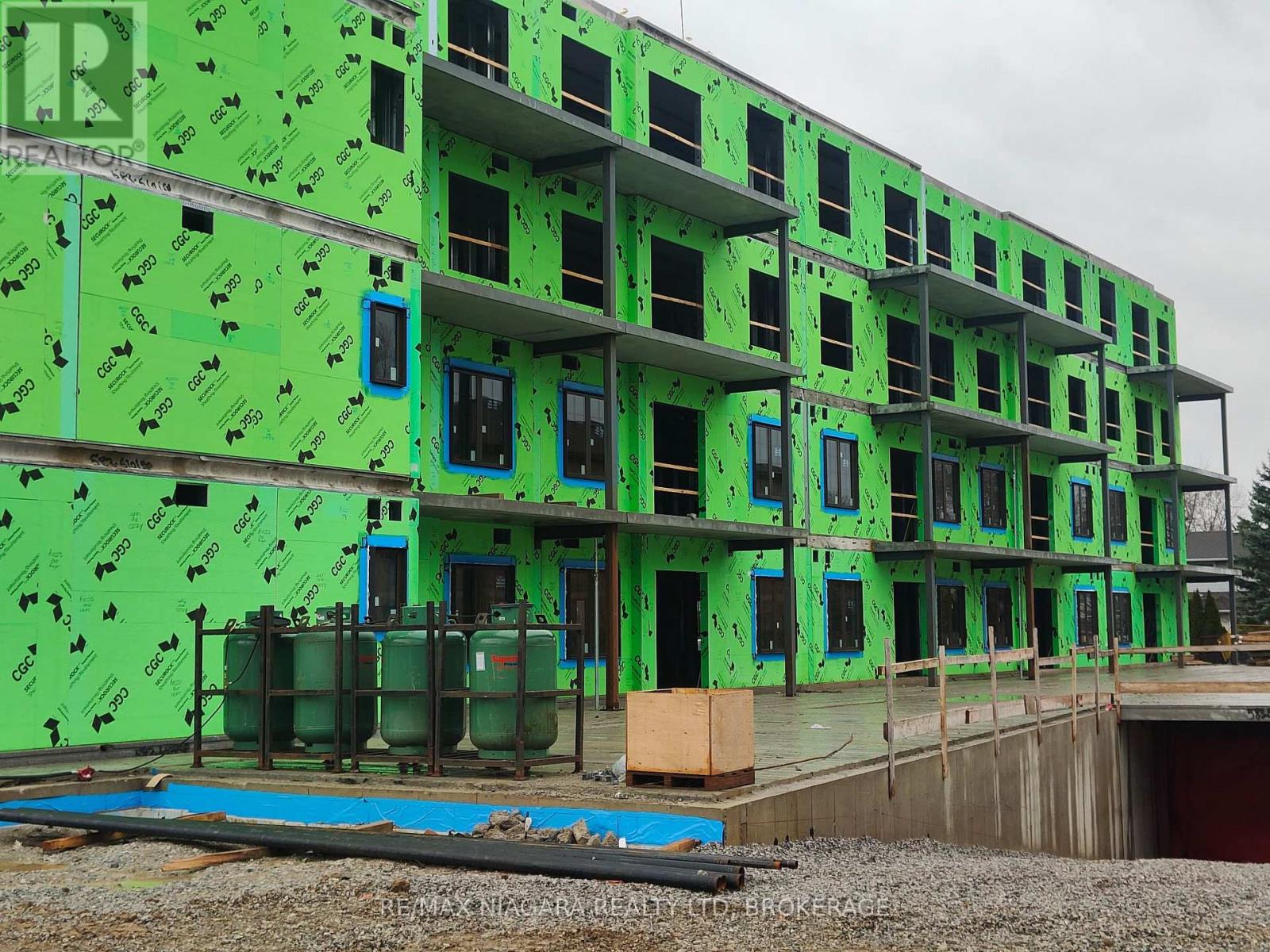 407a - 1024 Vansickle Road N, St. Catharines, Ontario  L2S 2X3 - Photo 8 - X12520080