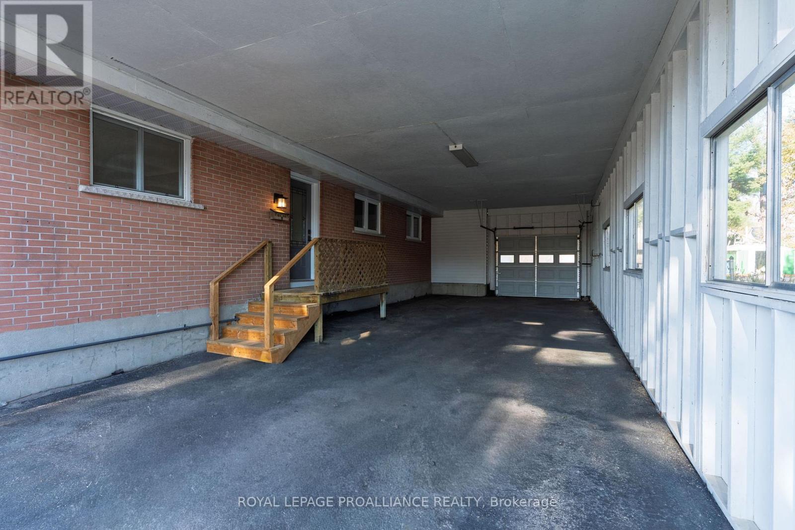 322 Pearl Street, Brockville, Ontario  K6V 4E2 - Photo 2 - X12520002