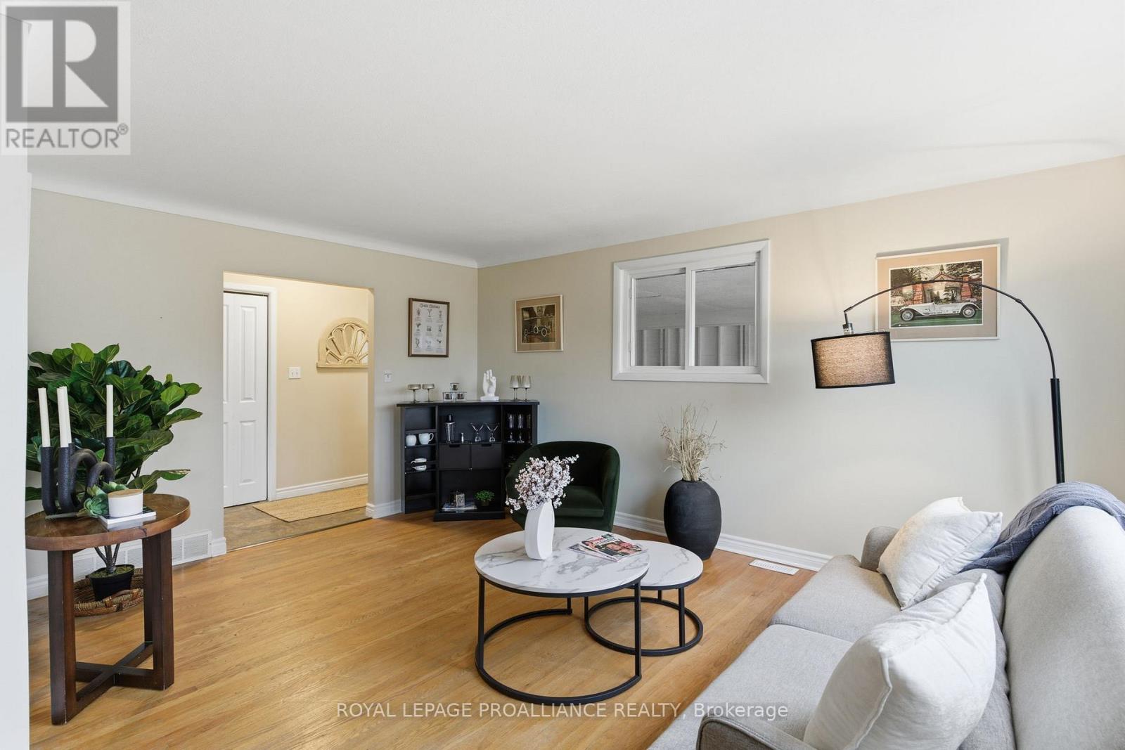 322 Pearl Street, Brockville, Ontario  K6V 4E2 - Photo 5 - X12520002