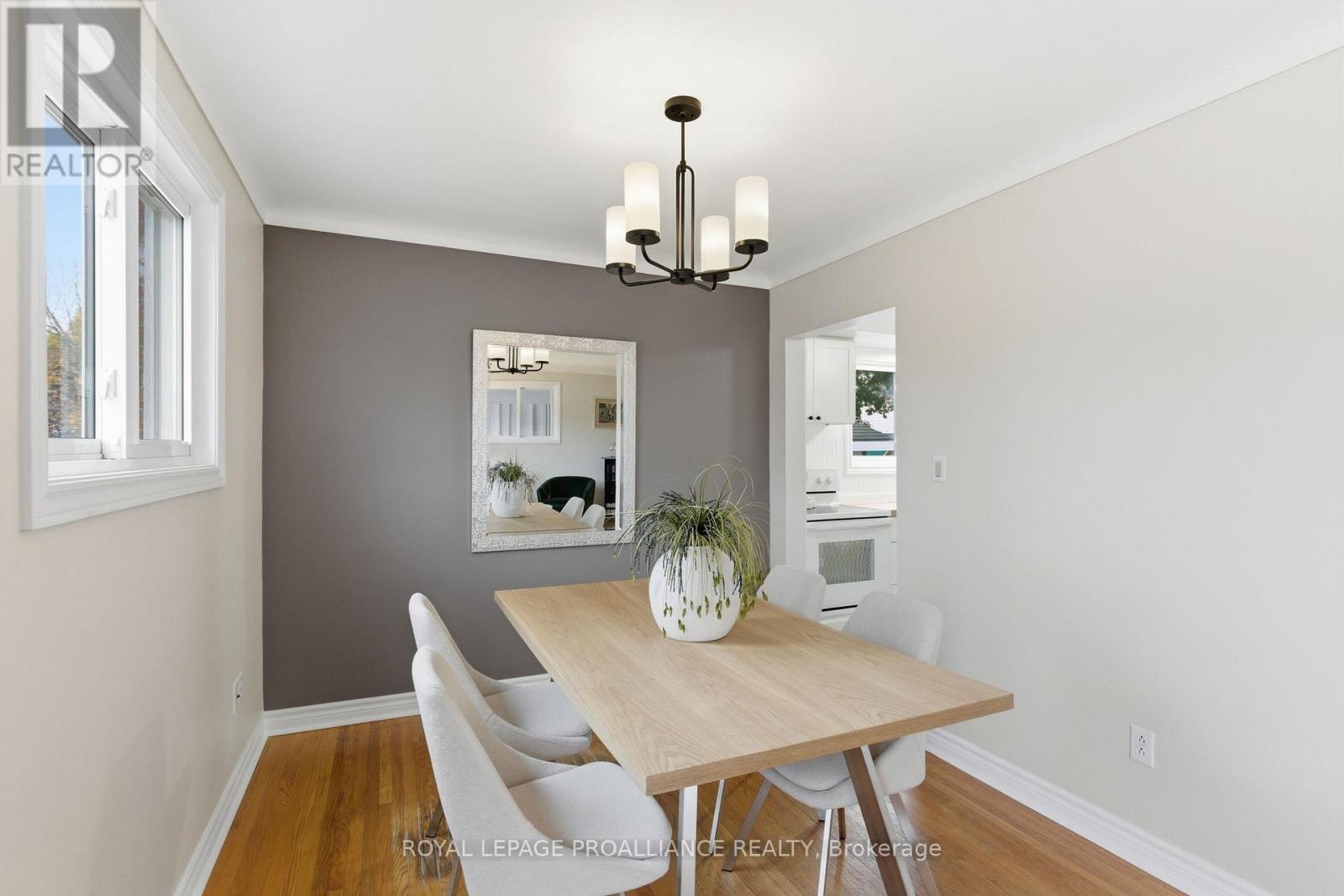 322 Pearl Street, Brockville, Ontario  K6V 4E2 - Photo 8 - X12520002