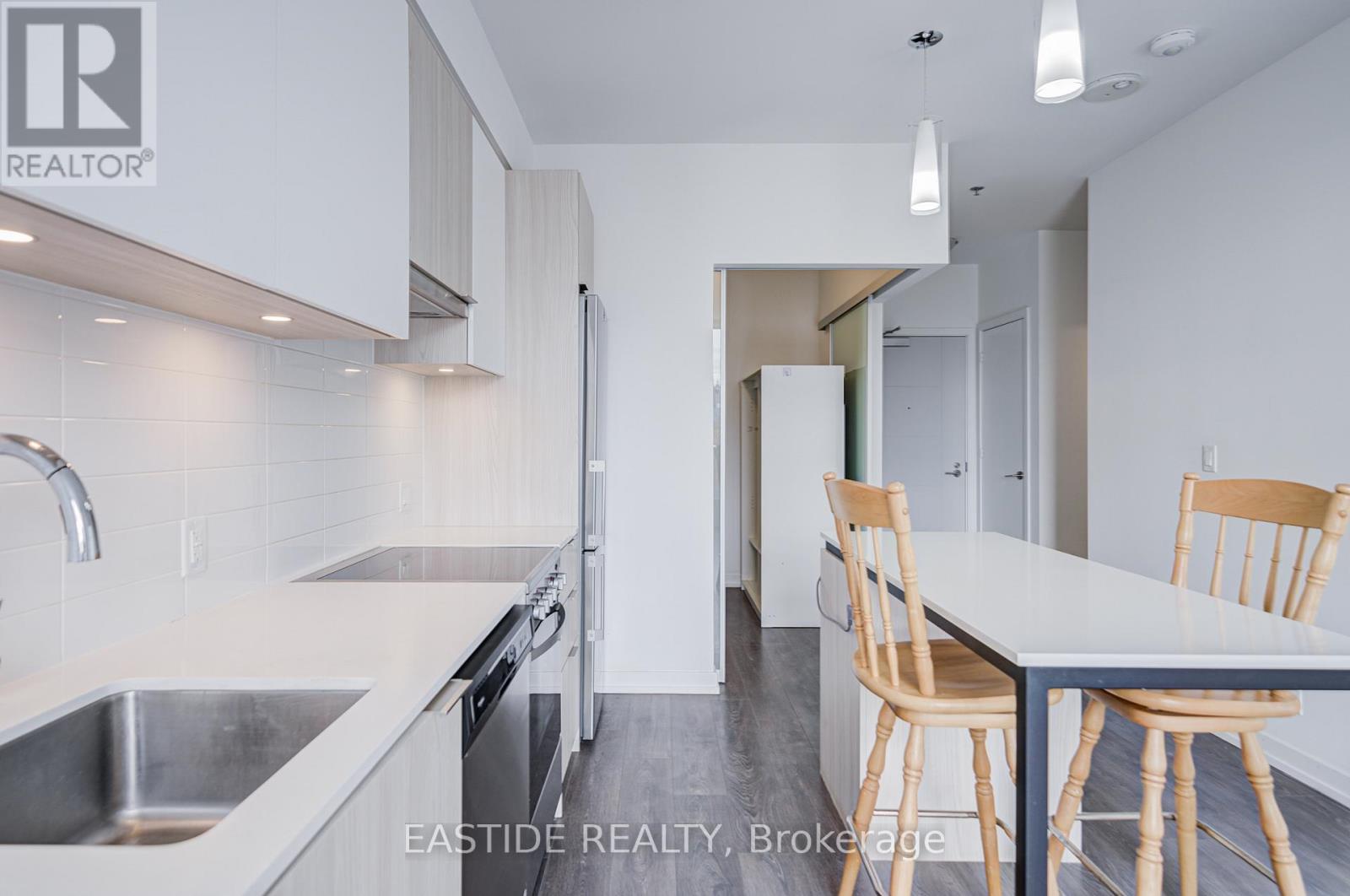 612 - 203 College Street, Toronto, Ontario M5T 1P9 - Photo 11 - C12425285