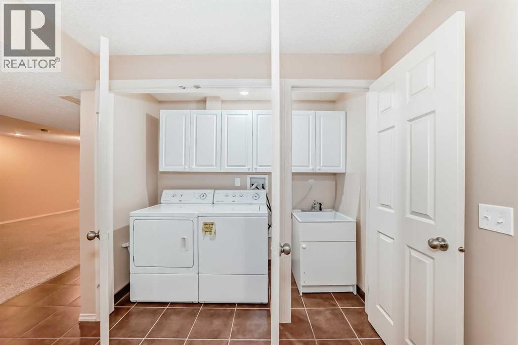 1046 Channelside Way Sw, Airdrie, Alberta  T4B 3H9 - Photo 31 - A2264035