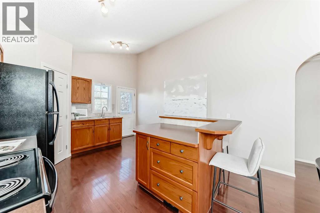 1046 Channelside Way Sw, Airdrie, Alberta  T4B 3H9 - Photo 7 - A2264035