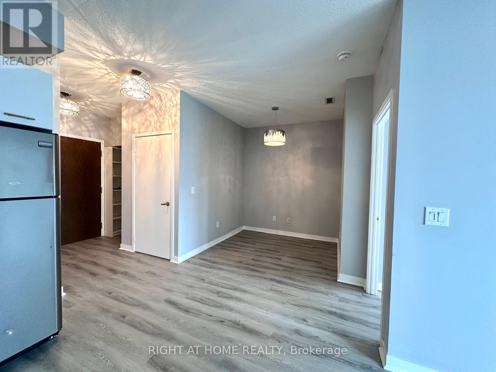 2303 - 360 Square One Drive, Mississauga, Ontario L5B 0E6 - Photo 20 - W12453279