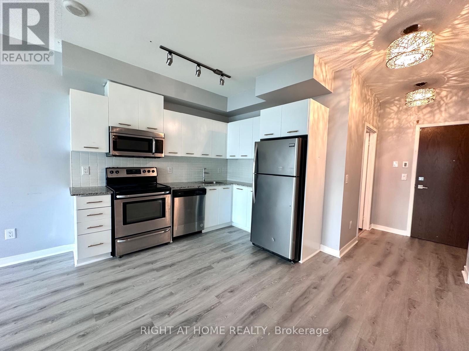 2303 - 360 Square One Drive, Mississauga, Ontario L5B 0E6 - Photo 9 - W12453279