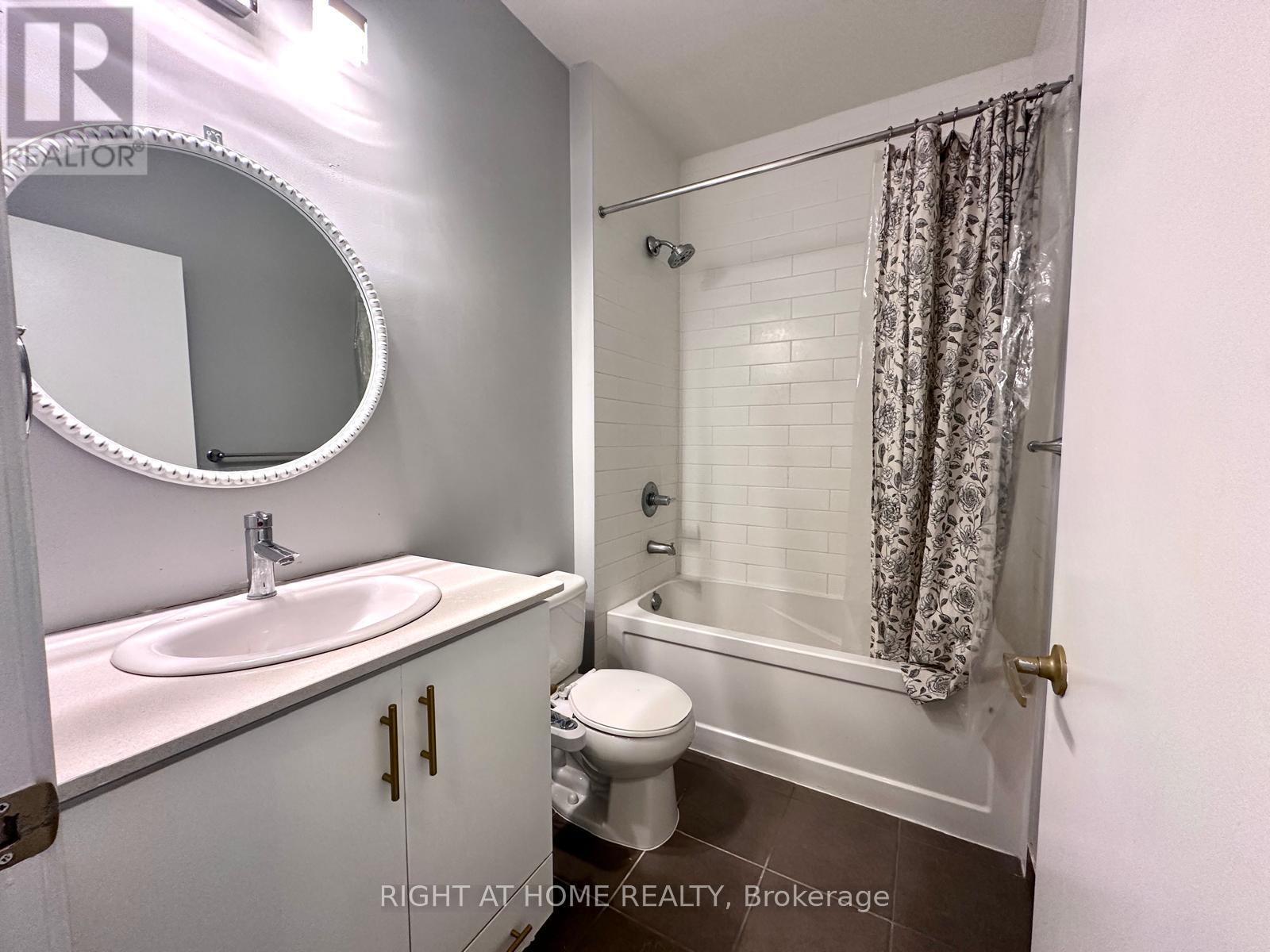 2303 - 360 Square One Drive, Mississauga, Ontario L5B 0E6 - Photo 22 - W12453279