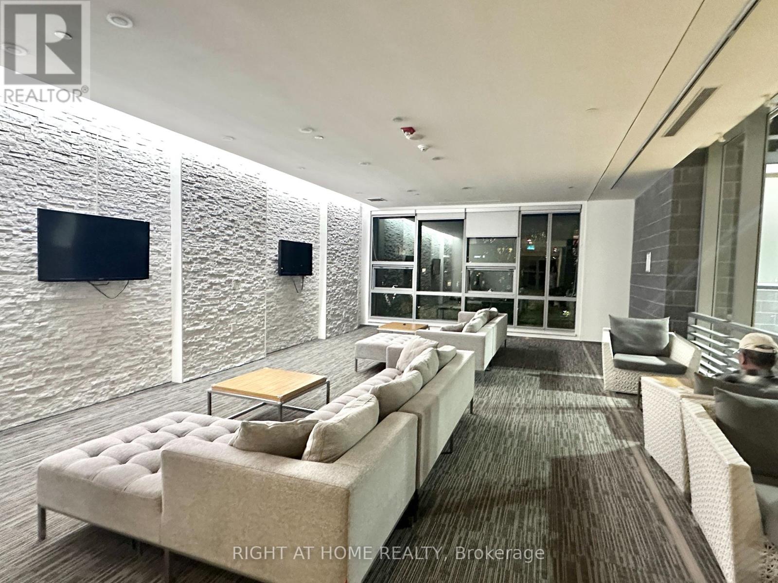 2303 - 360 Square One Drive, Mississauga, Ontario L5B 0E6 - Photo 6 - W12453279