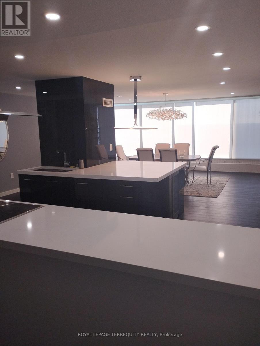 3305 - 2045 Lake Shore Boulevard W, Toronto, Ontario M8V 2Z6 - Photo 5 - W12509564