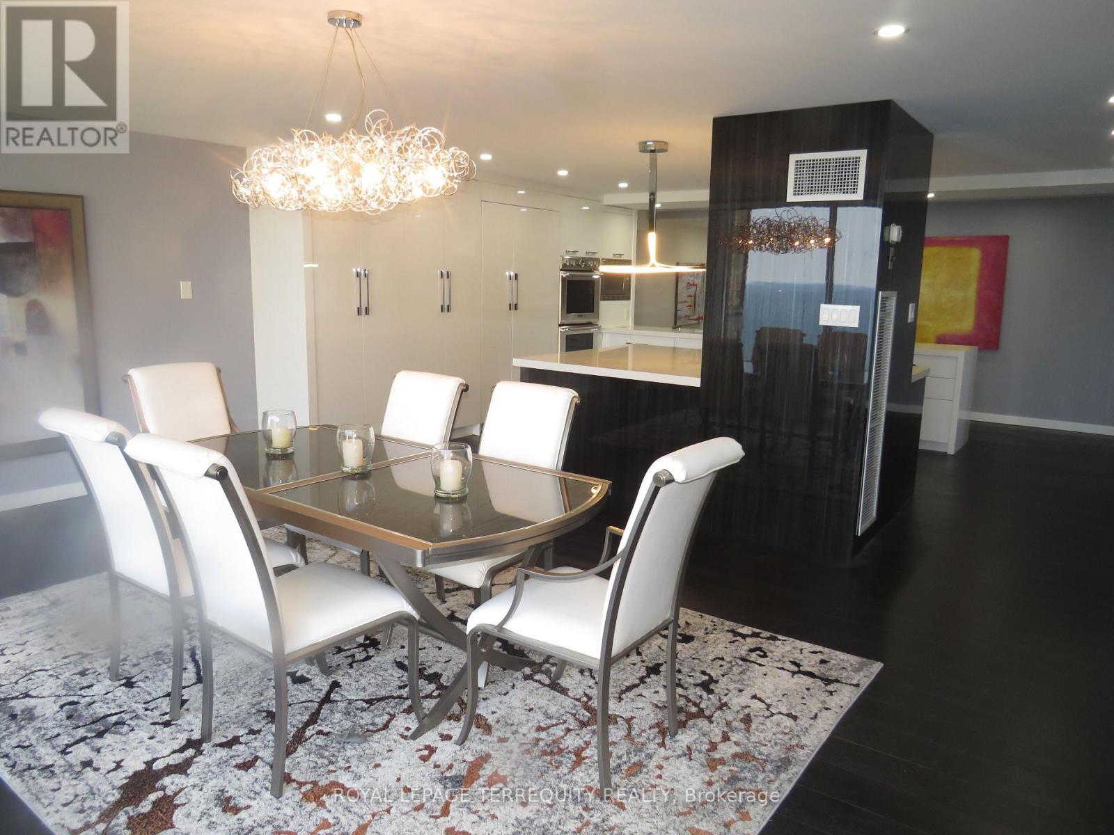 3305 - 2045 LAKE SHORE BOULEVARD W, Toronto, Ontario