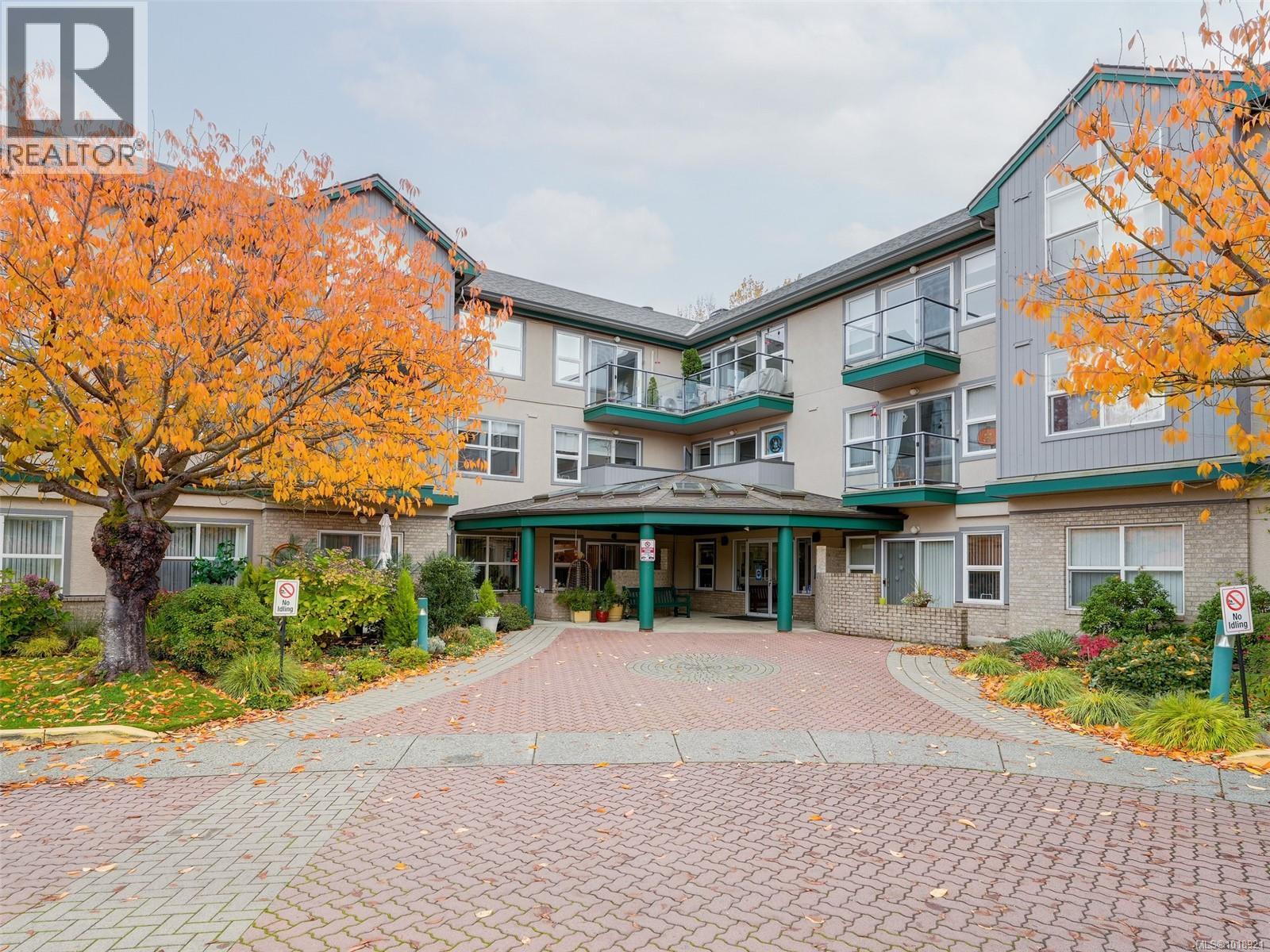 114 1485 Garnet Rd, Saanich, British Columbia