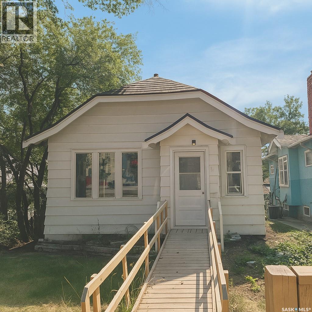 101 28th STREET W, Saskatoon, Saskatchewan